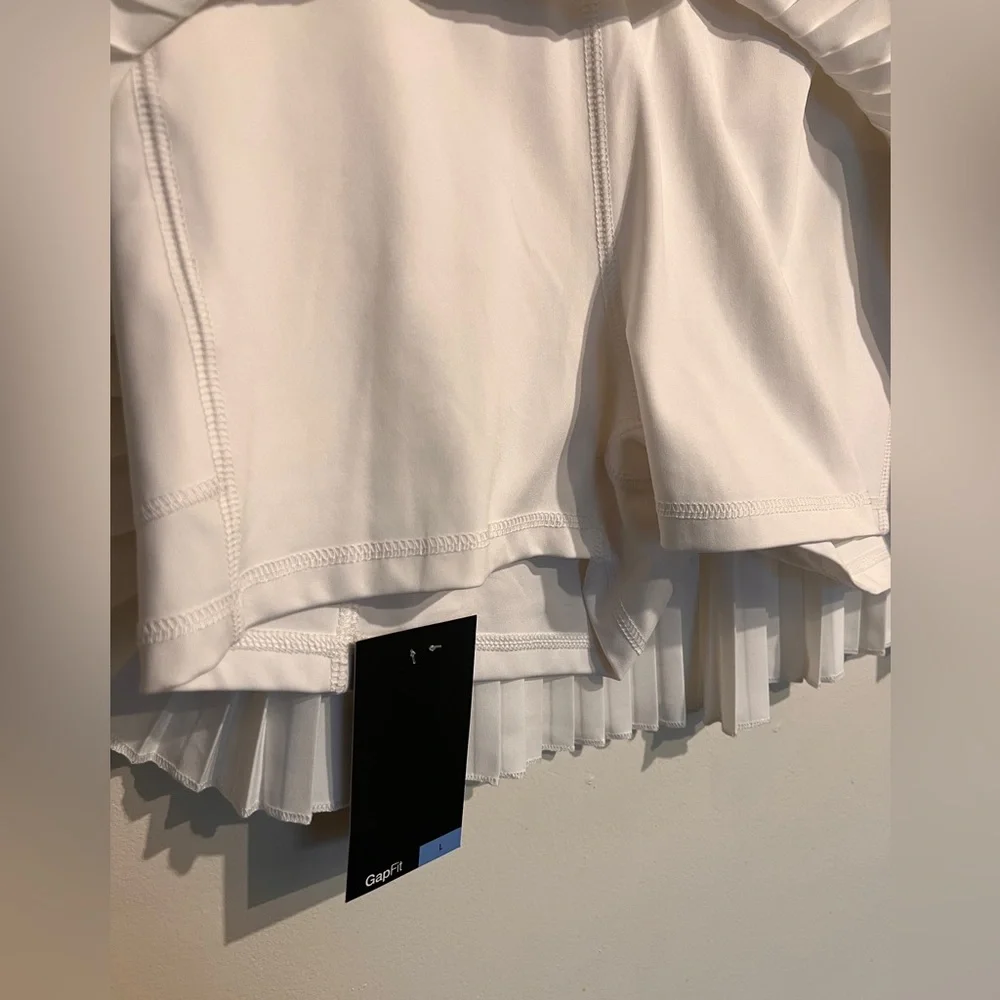 GAP Crisp White Pleated Tennis Skirt - Picture 7 of 8
